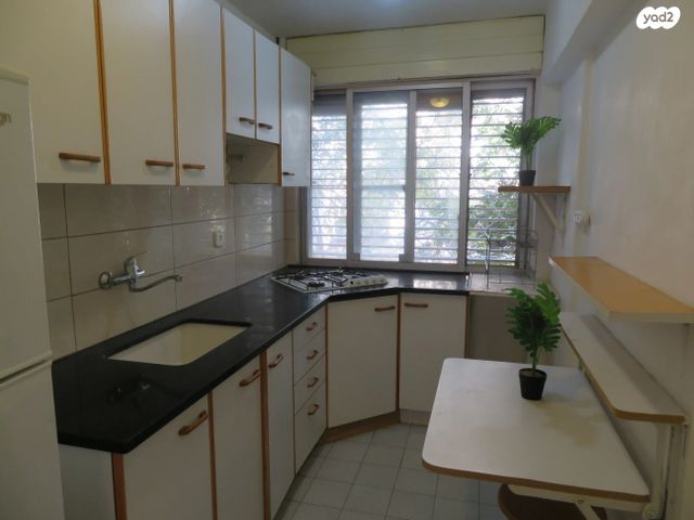 הרב מיימון 42