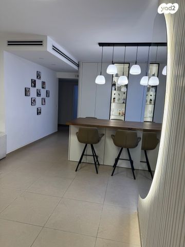 דירה, שדרות הרצל 26, נאות שמיר, יבנה