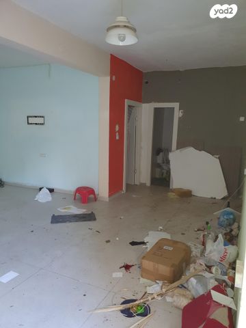 דירה, רוטשילד 43, עמידר, בת ים