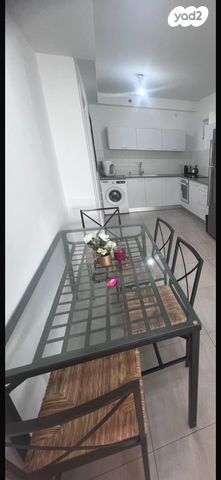 דירה, קרל פופר 8, קרית המדע, נתניה