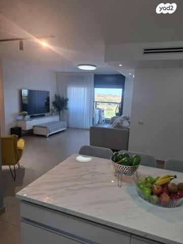 דירה, דבורה עומר 6, נאות שמיר, יבנה