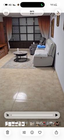 דירה, חב"ד 20, רמב"ם, ראשון לציון