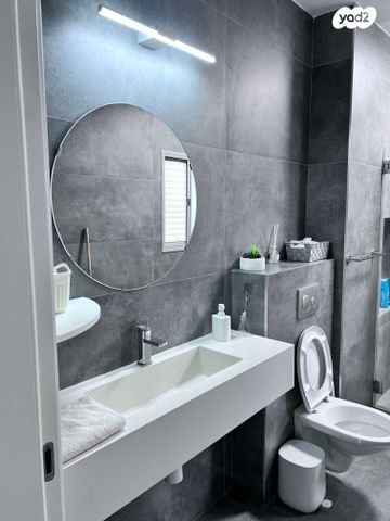 גג/ פנטהאוז, שדרות רפאל סויסה 5, בר לב, מזכרת בתיה