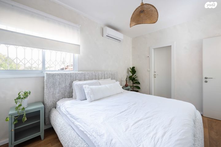 דו משפחתי, מרגלית 6, צור יגאל, כוכב יאיר / צור יגאל