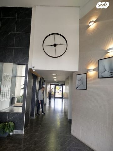 דירה, חושן 14, וילה דורי, שכונת הדגל, נס ציונה