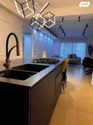 דירה, משה לוי 5, נאות שמיר, רמלה