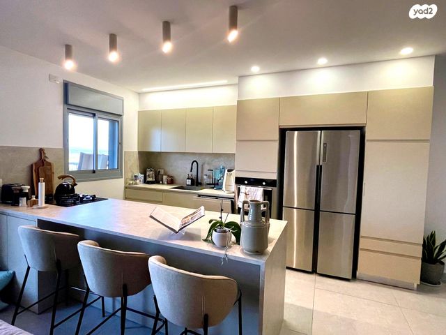 דירה, חרמון 16, נאות שז"ר, יבנה