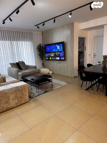 דירה, משה לוי 5, נאות שמיר, רמלה