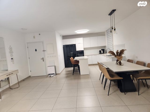 דירה, שדרות הציונות 5, ברנע, אשקלון