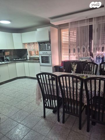 דירה, שמעון דהאן 28, שיכון עובדים, טבריה