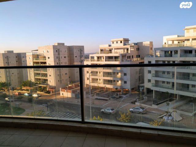 דירה, נחל קנה 21, צור יצחק, צור יצחק