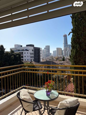 דירה, גורדון 3, בורוכוב, גבעתיים