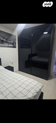 דירה, עירית 1, גבע בנימין, אדם - גבע בנימין