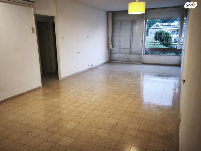 דירה, שדרות הצבי 42, כבירים, חיפה