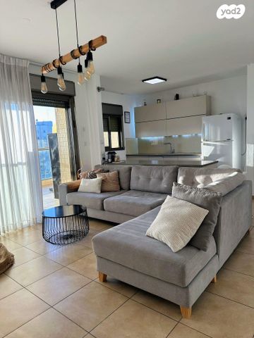 דירה, הפרחים 3, נווה נוף, אקדמאים, לוד