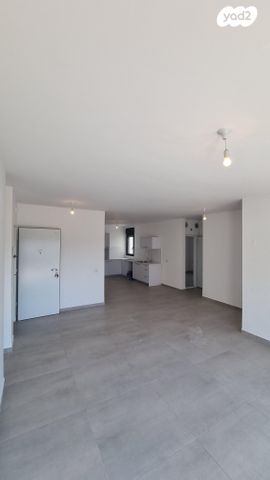 דירה, כנסת ישראל 27, שעריה, פתח תקווה