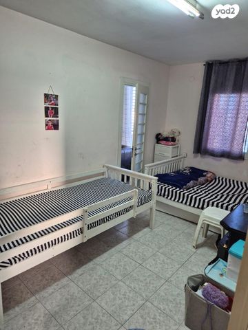 דירה, שמעון דהאן 28, שיכון עובדים, טבריה