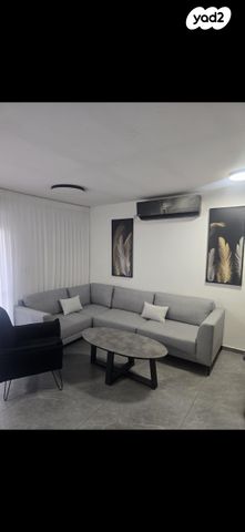 דירה, עירית 1, גבע בנימין, אדם - גבע בנימין