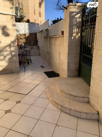 דירת גן, יוסי בן יועזר 65, קטמונים, ירושלים