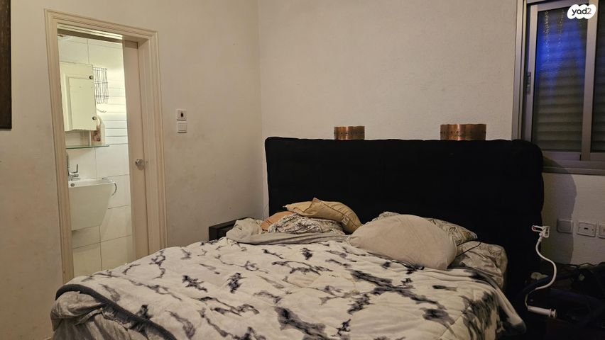 ארלוזורוב 10