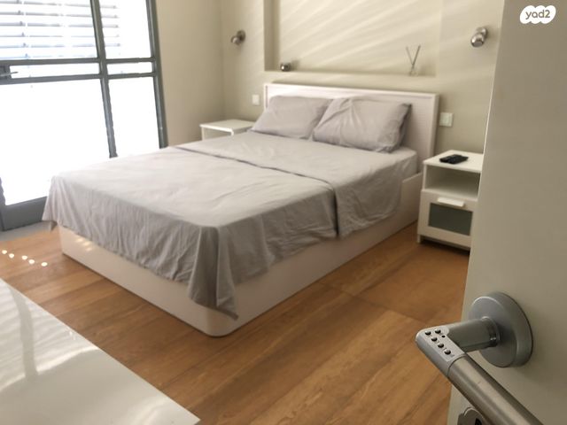 הנשיא יצחק בן צבי 107