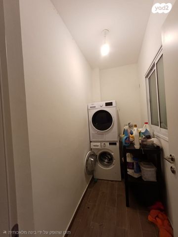 דירה, האחים 10, נווה שמיר רמת בית שמש ה-1, בית שמש