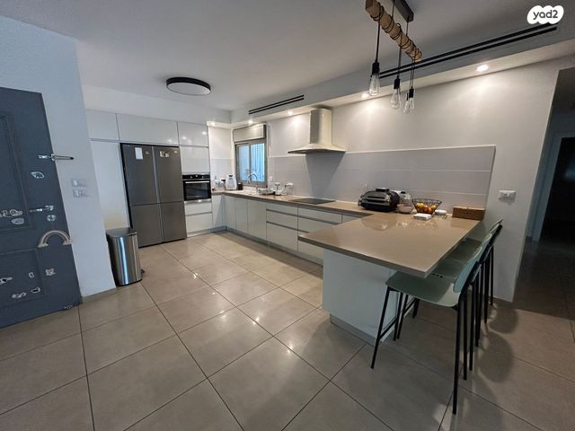 שדרות בית וגן 4