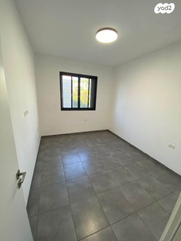 דירה, זאב ברא"ז 61, הדר גנים, פתח תקווה