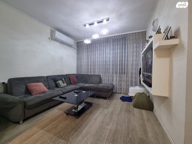 אריה רובין 21