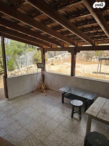 דו משפחתי, עפרוני 16, מעוף, ערד