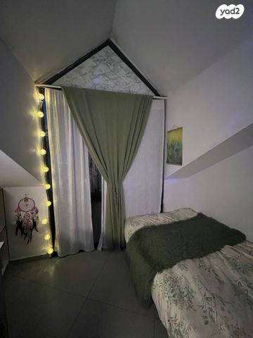 דופלקס, נסים בכר 44, מחנה יהודה - לב העיר, ירושלים