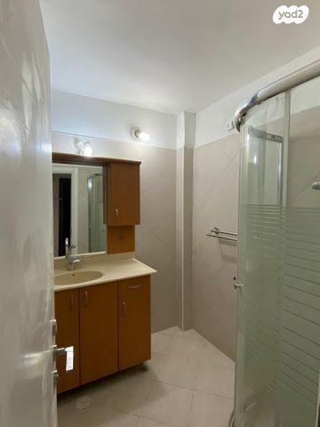 דירה, שדרות חיים וייצמן 20, ויצמן, רמלה