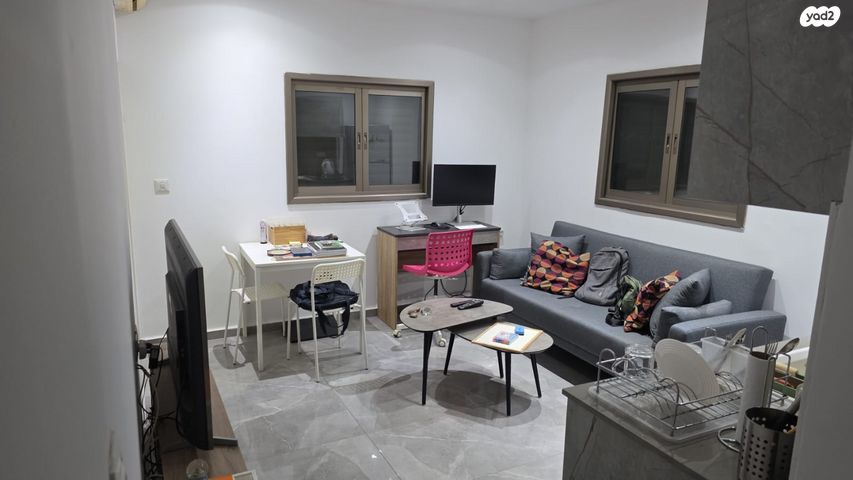 יחידת דיור, החרמון 23, המושבה, באר יעקב