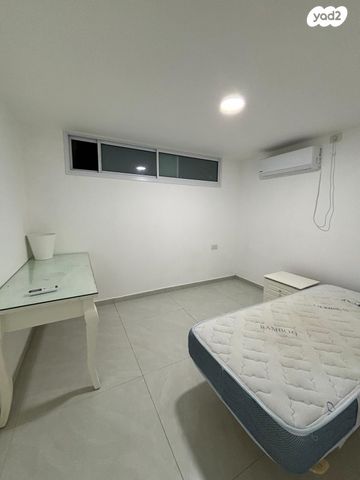 דירה, חטיבת גבעתי 8, גלי הים, נתניה