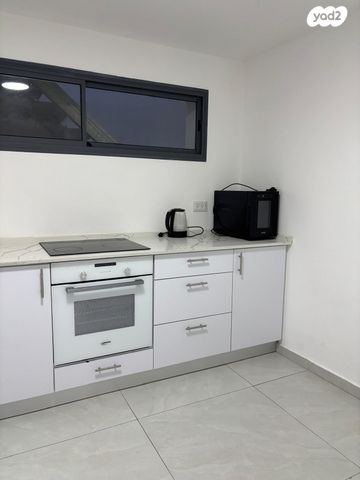 דירה, חטיבת גבעתי 8, גלי הים, נתניה