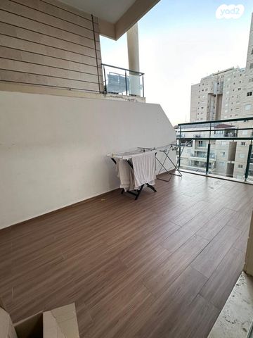 דירה, משה דיין 7, נווה סביון, אור יהודה