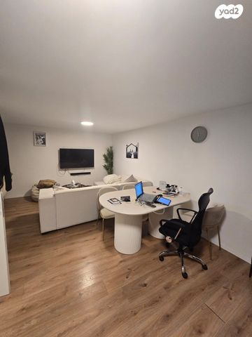 יחידת דיור, דולב 36, נווה אילן - צבאי, יבנה