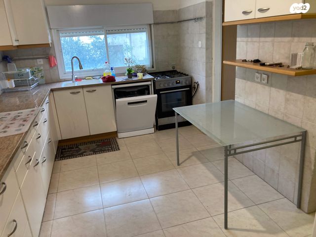 דירה, התיכון 33, נווה שאנן, חיפה