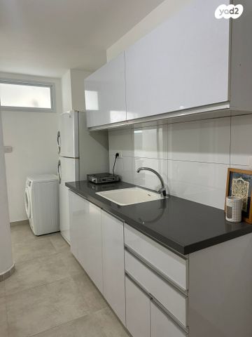 מרתף/ פרטר, יאנוש קורצ'אק 10, רובע ט"ו, אשדוד