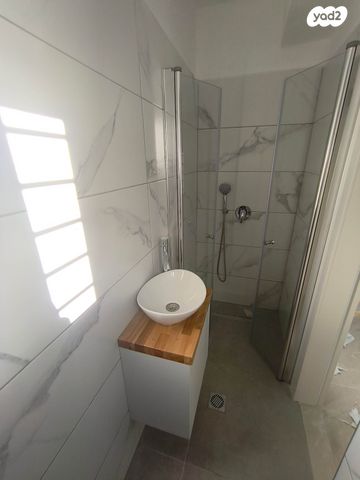 דירה, בן יפונה 8, בקעה, ירושלים