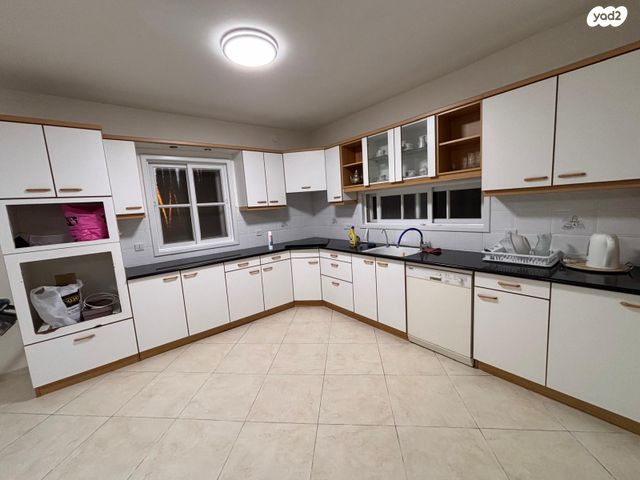 דירה, נתן אלבז 11, כהן, טירת כרמל