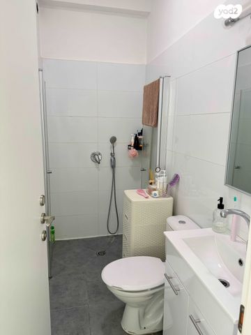 דירה, כצנלסון 15, קרית יוסף, גבעתיים