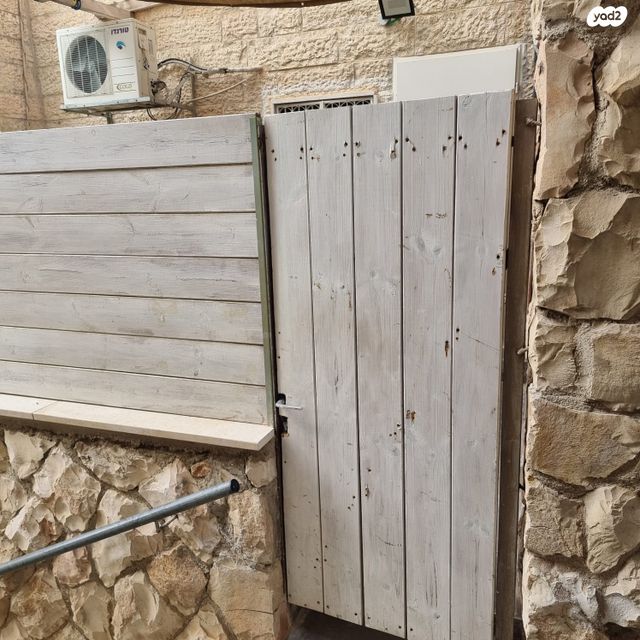 דירה, מאיר פיינשטיין 2, ארמון הנציב, תלפיות מזרח, ירושלים