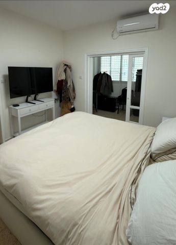 דירה, דרך אבא הלל 55, חרוזים, רמת גן