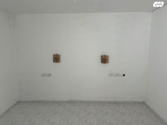 דירה, מח"ל 11, נווה ברבור, כפר שלם מערב, תל אביב יפו