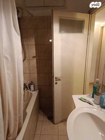 דירה, הרצל 2, שכונת יהלום, מרכז העיר ב, רמת גן