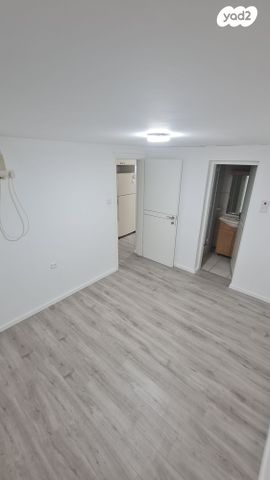 דירה, שדרות בן גוריון 34, מרכז העיר, סביניה, הוותיקה, קרית ביאליק