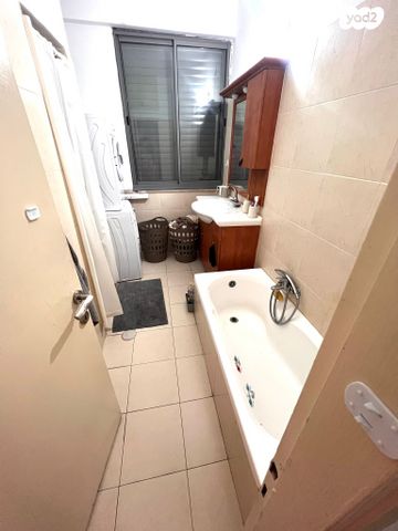 דירה, חיים וייצמן 86, מרכז, קרית עבודה, חולון