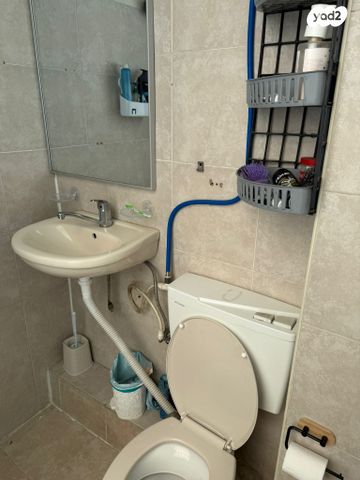 יחידת דיור, שדרות העצמאות 56, ניצנה, בת ים