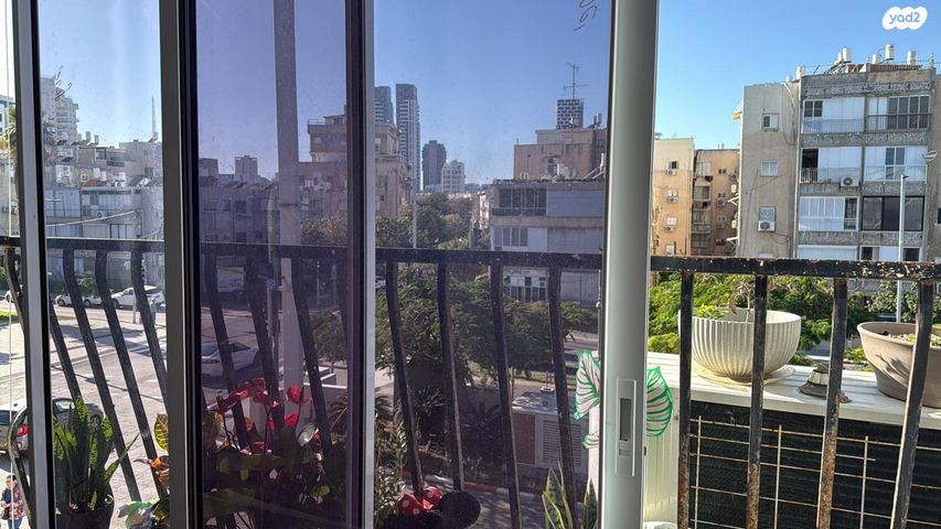 שדרות העצמאות 56